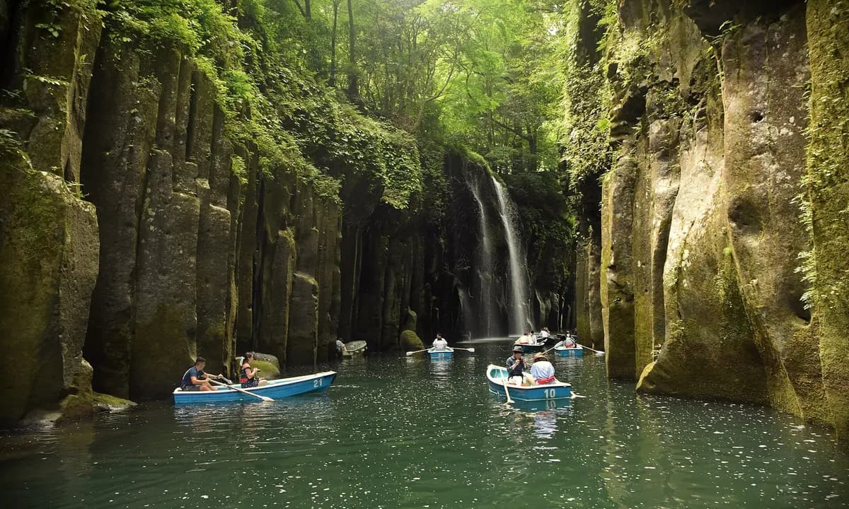Kyushu 5-Day Private Road Trip