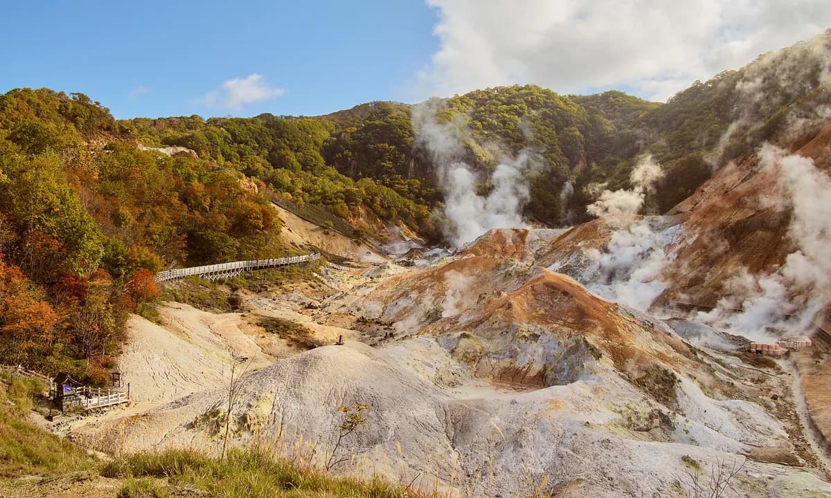 Noboribetsu Hell Valley & Lake Toya Onsen