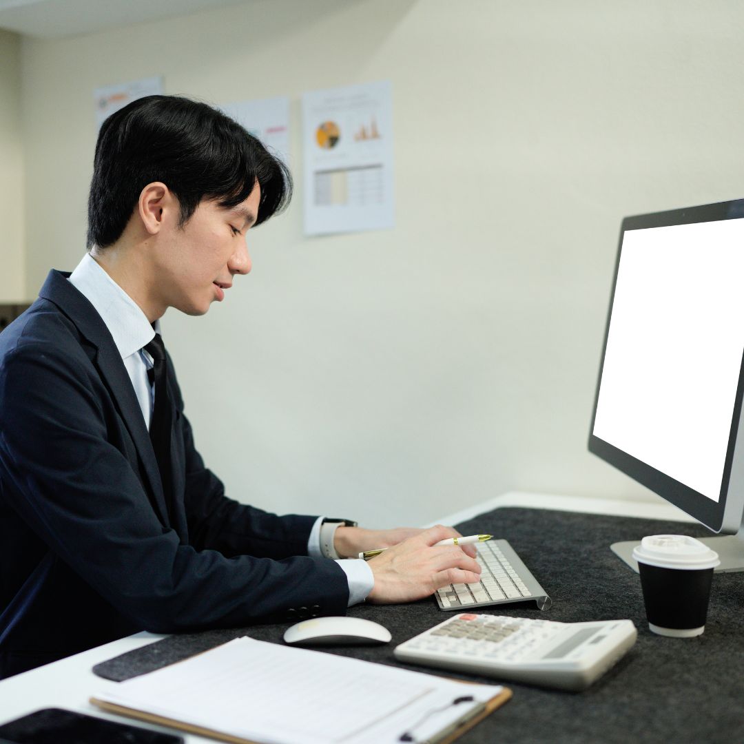 How to Work in Japan After Graduating from a Language School or University